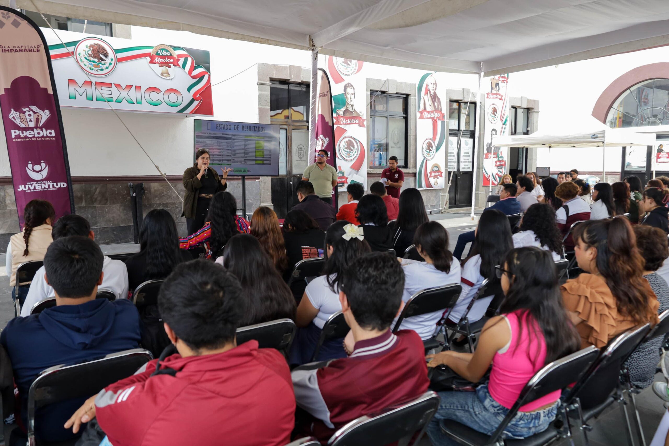 El Instituto de la Juventud apoya a jóvenes emprendedores en San Jerónimo Caleras conferencia