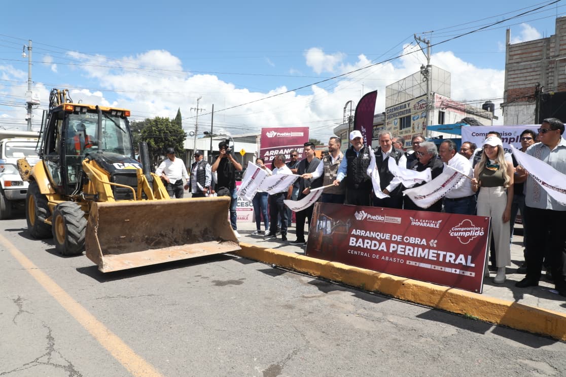 Inician trabajos de construcción de la barda perimetral en la Central de Abasto