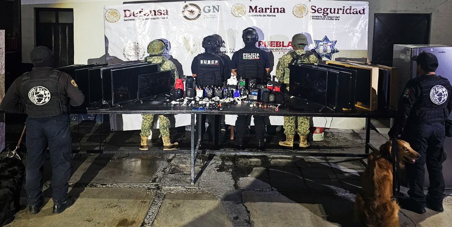 Aseguran más de 30 mil pesos y objetos prohibidos durante revisión en penal de Tehuacán
