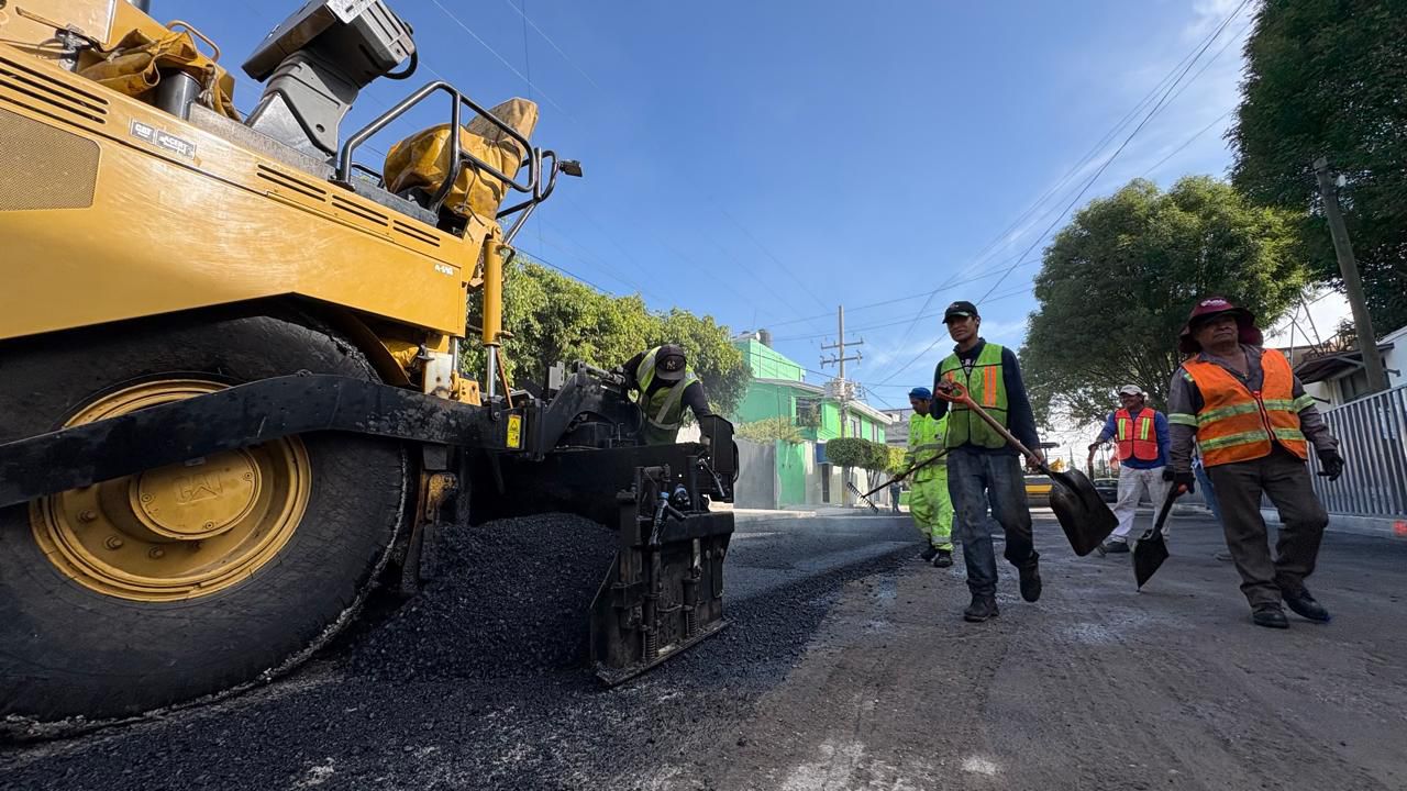 Ayuntamiento de Puebla rehabilita vialidades en la colonia Aquiles Serdán