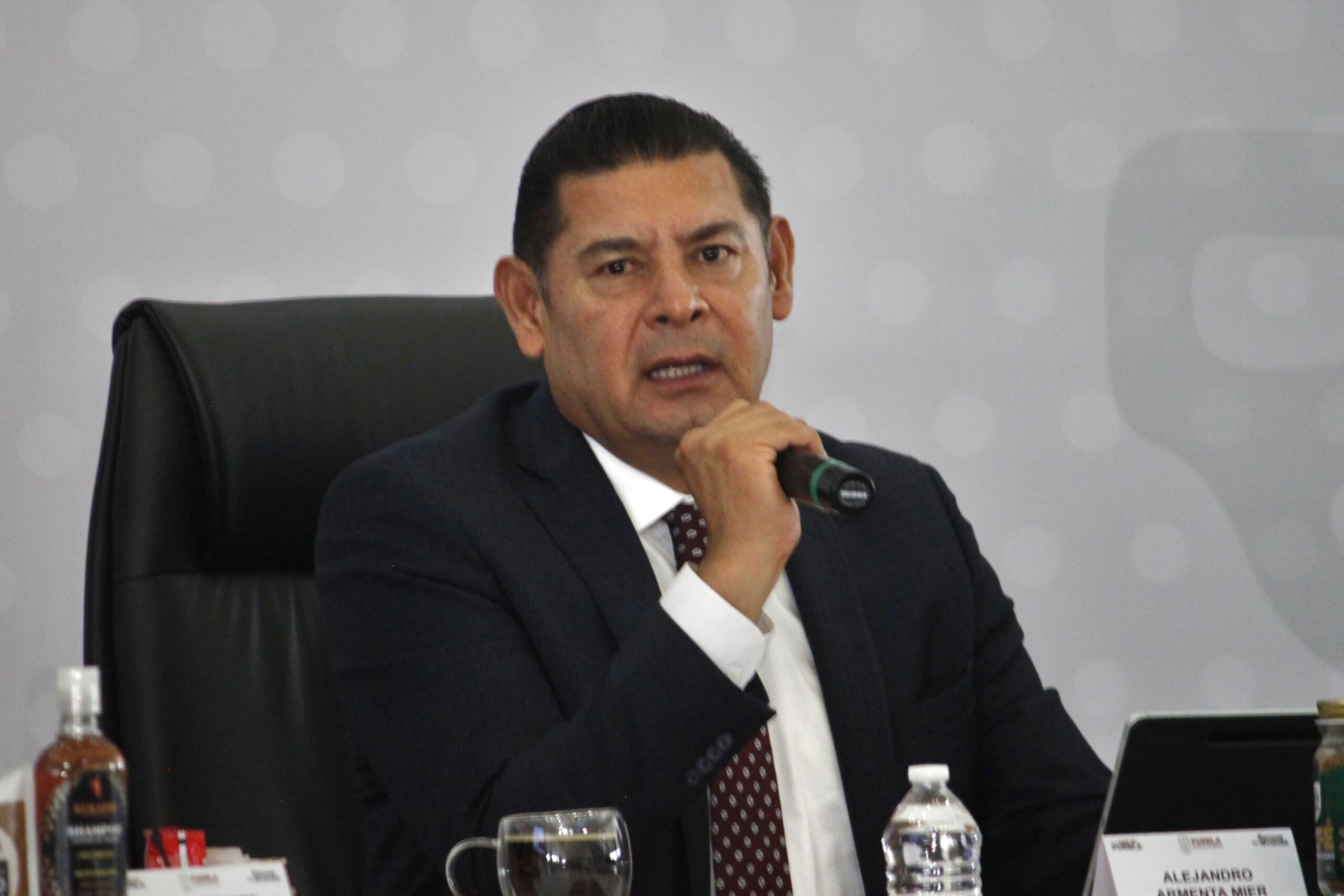 Empresarios poblanos conectarán cámaras de vigilancia al C5