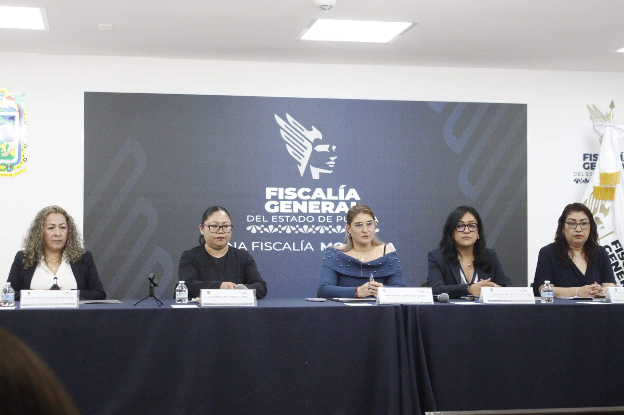 Puebla reduce feminicidios, robos y homicidios