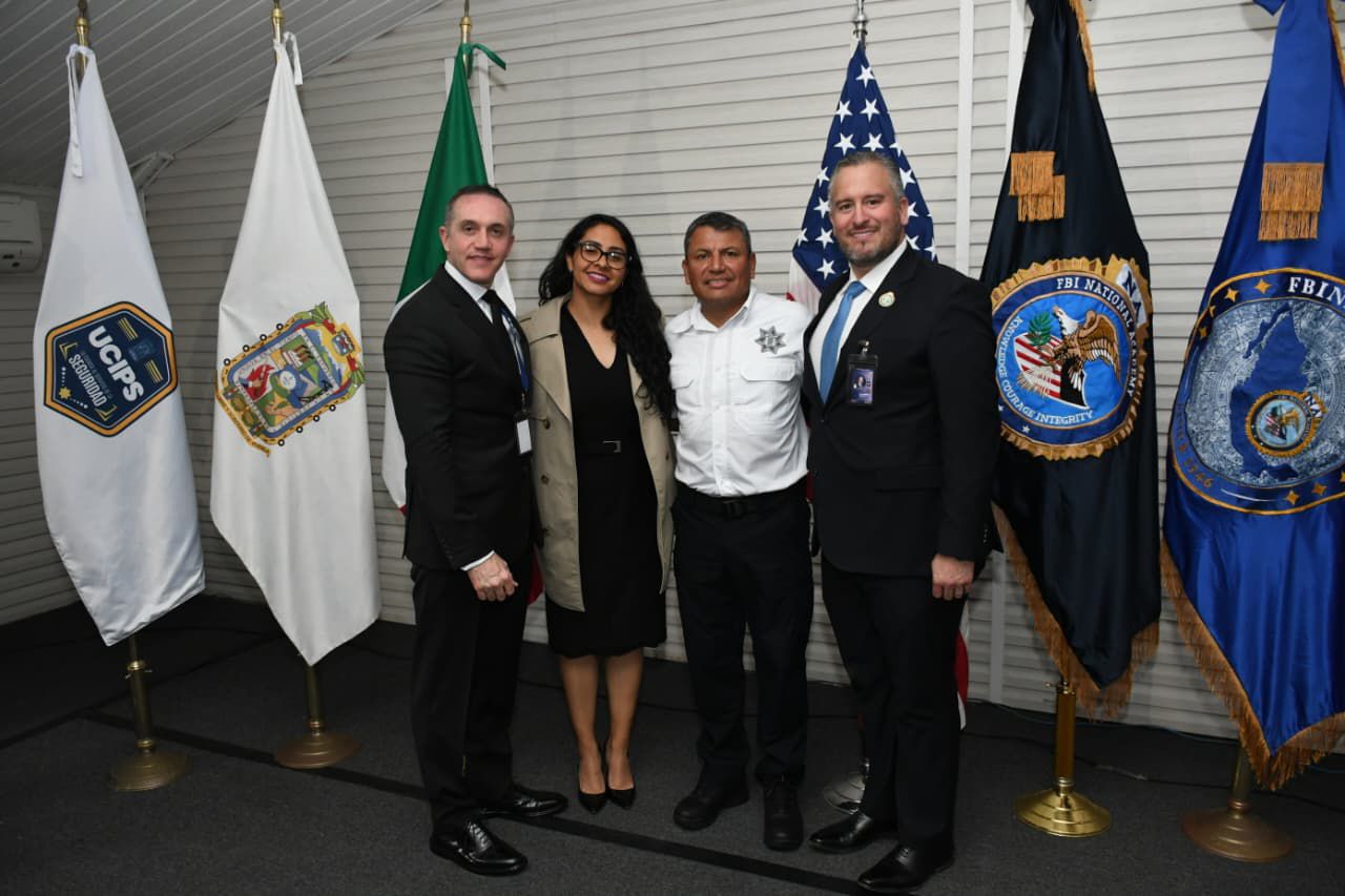 Más de mil participantes concluyen el primer reentrenamiento internacional de seguridad del FBI en México