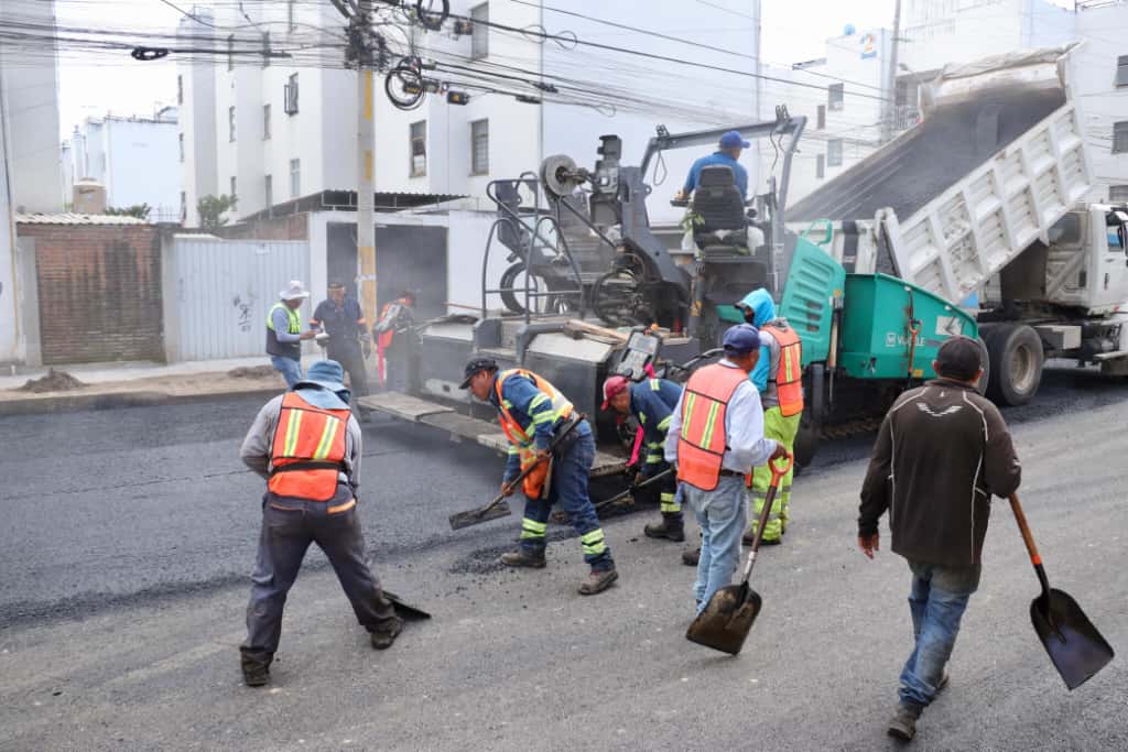 Supervisión de obras de rehabilitación vial en Loma Bella