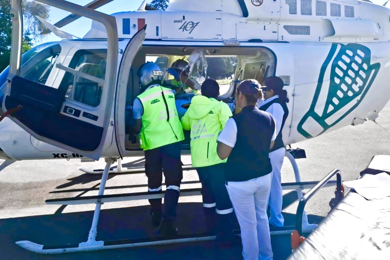 Coordina SUMA traslado aéreo de menor con diagnóstico de dengue grave_foto1