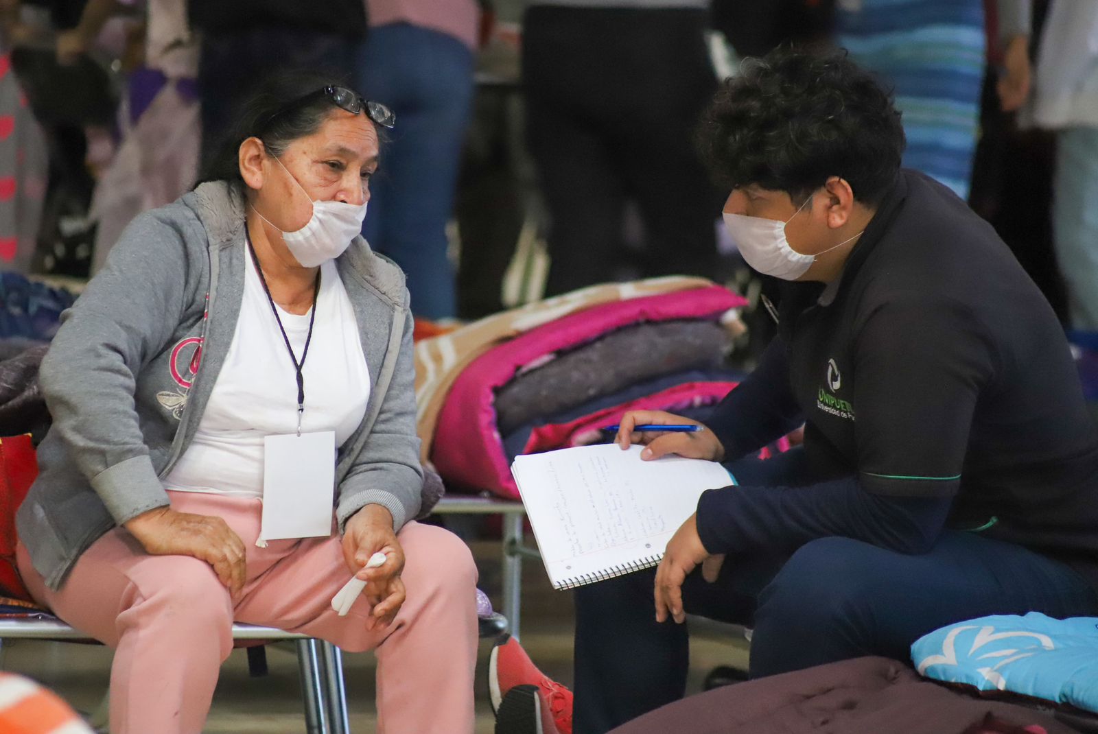 Gobierno de Puebla refuerzan apoyo en la Sierra Norte tras fuertes inundaciones adultos mayores