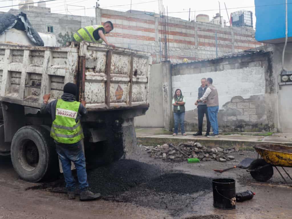 Pepe Chedraui supervisa avances del programa “Bacheando Puebla”