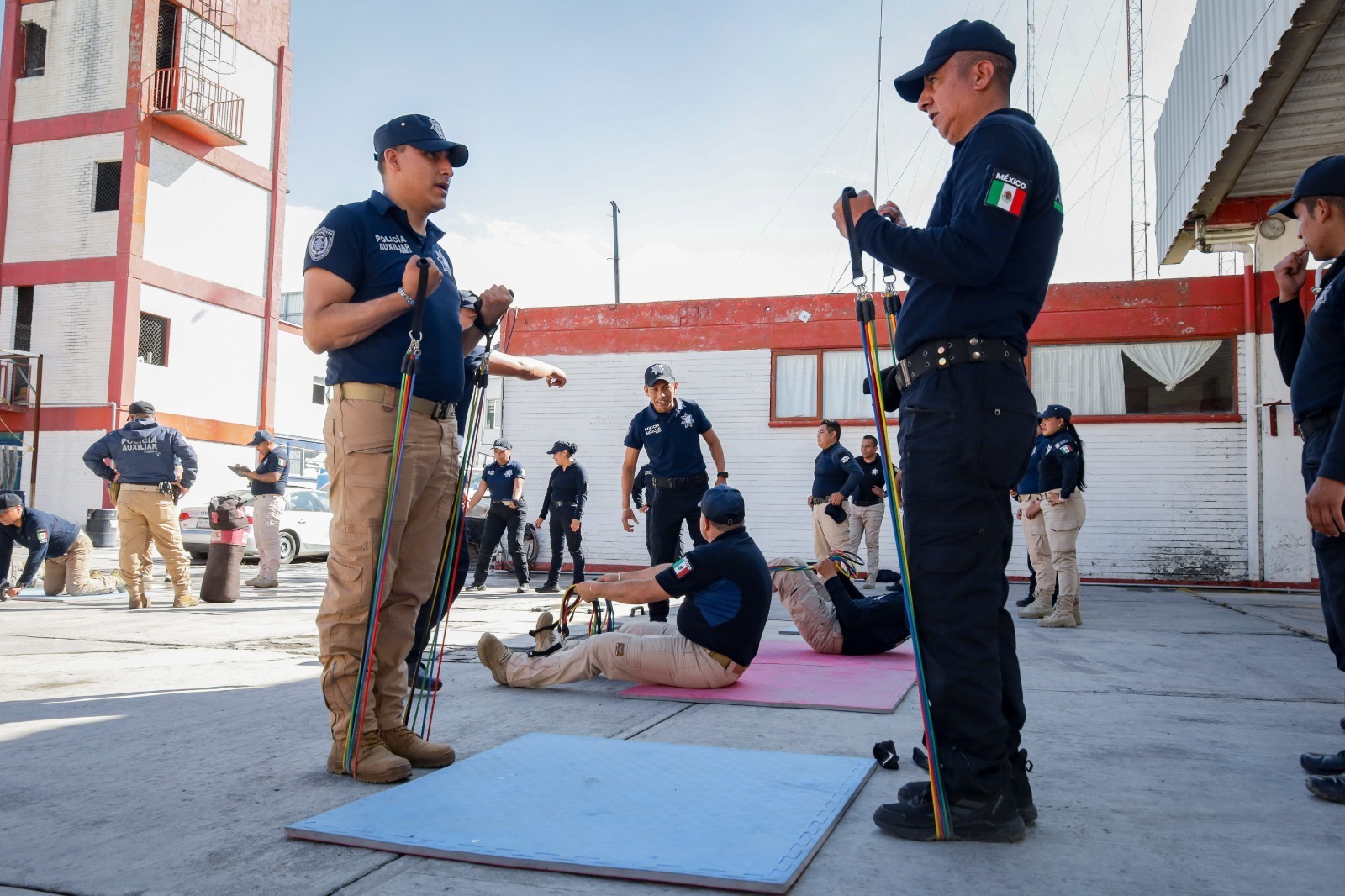 Policía Auxiliar fortalece preparación física y táctica de sus elementos