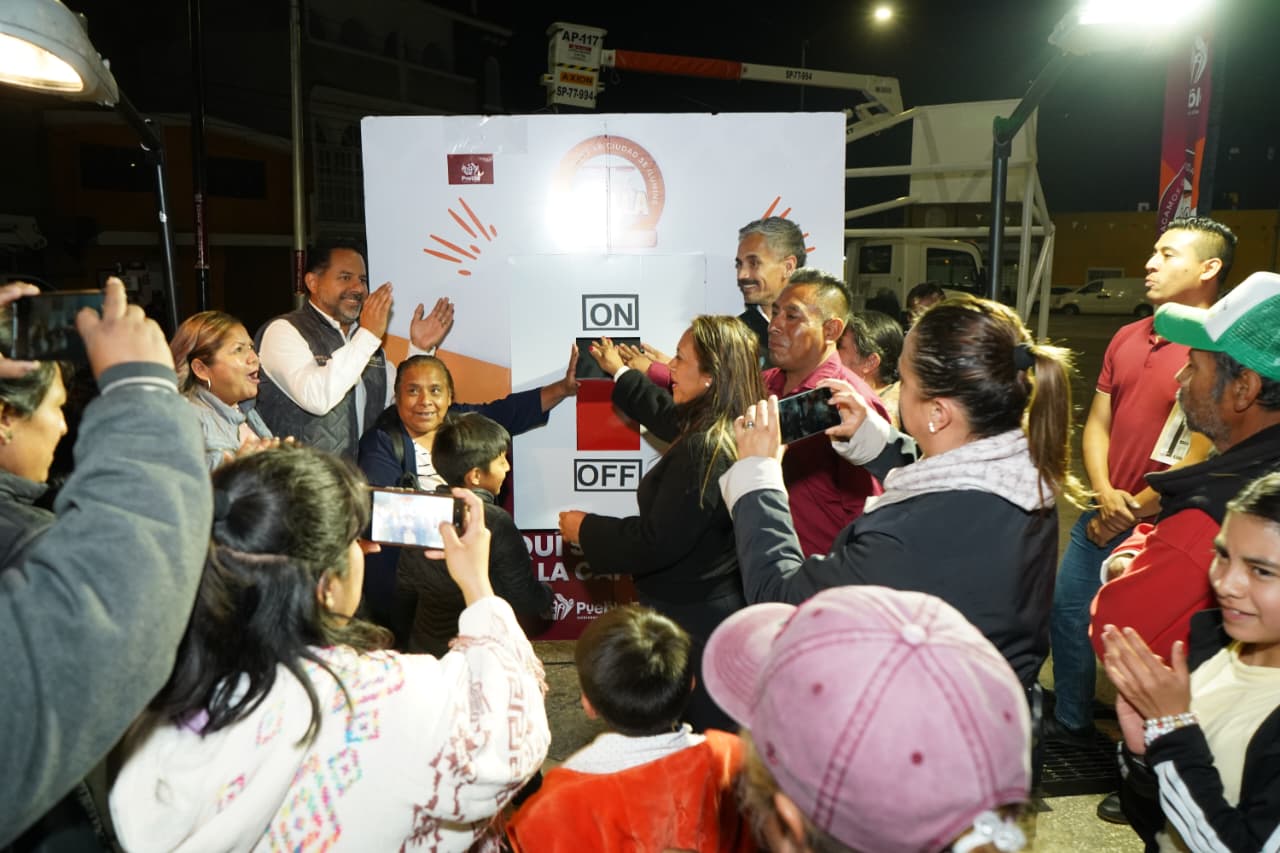 Puebla Brilla llegó hasta la Resurrección calle