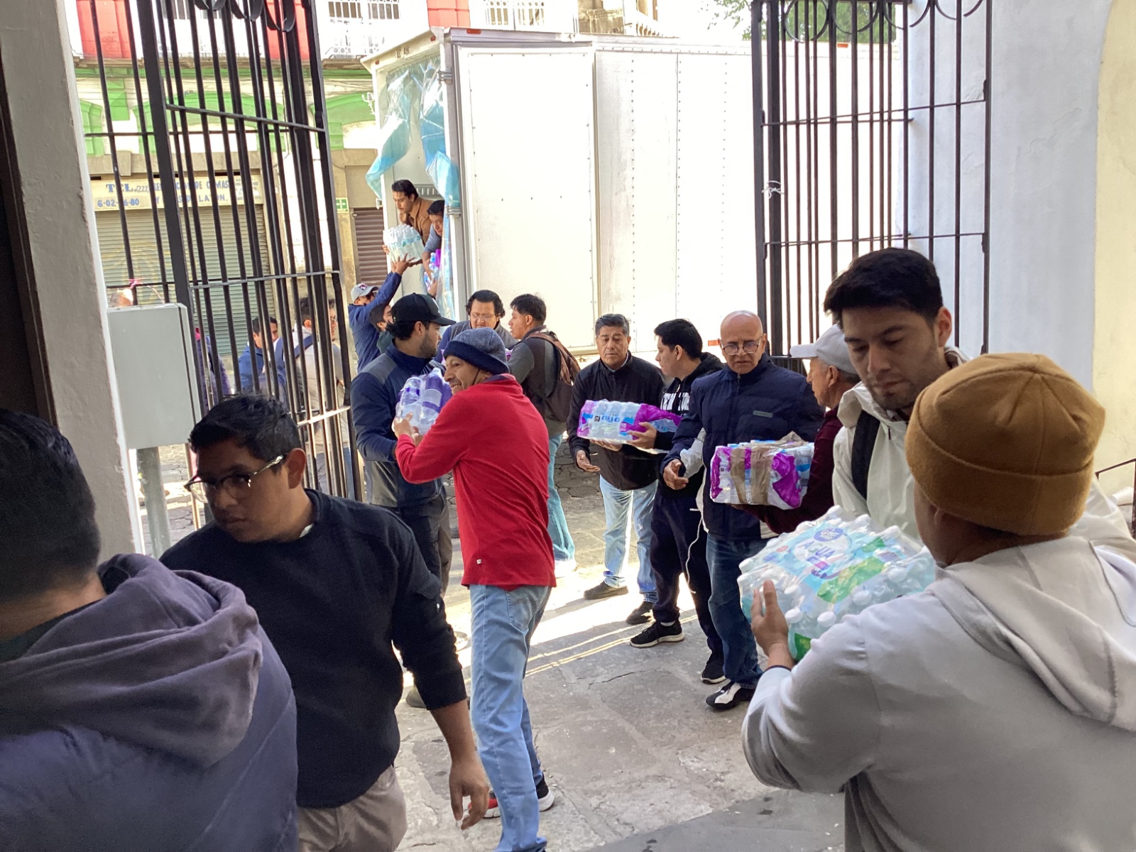 SEDIF intensifica entrega de apoyos en zonas afectadas de la Sierra Norte