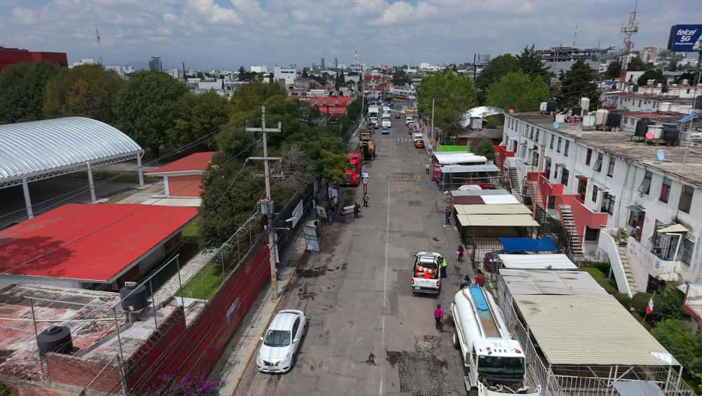 Inicia rehabilitación vial en la avenida 33 Poniente, beneficiando a más de 13 mil habitantes
