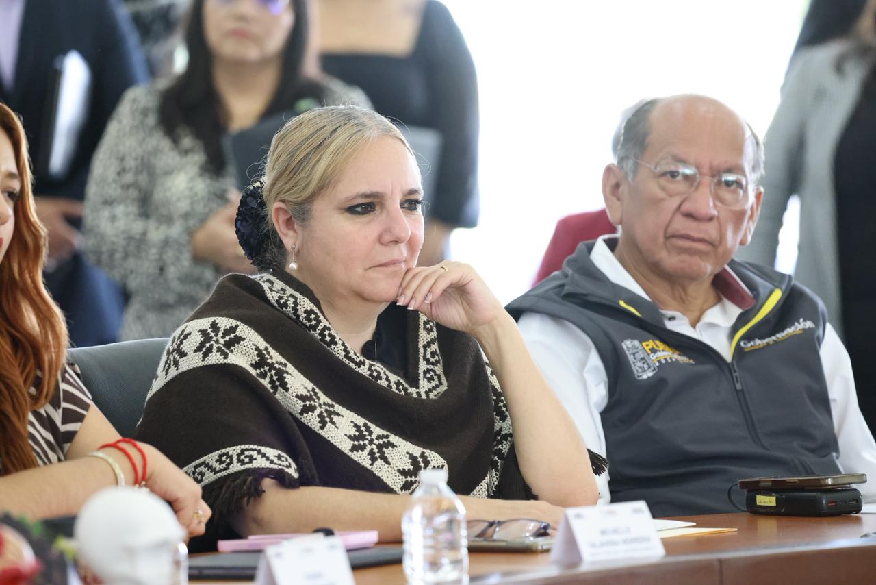 Envían psicólogas del SEDIF a la Sierra Norte