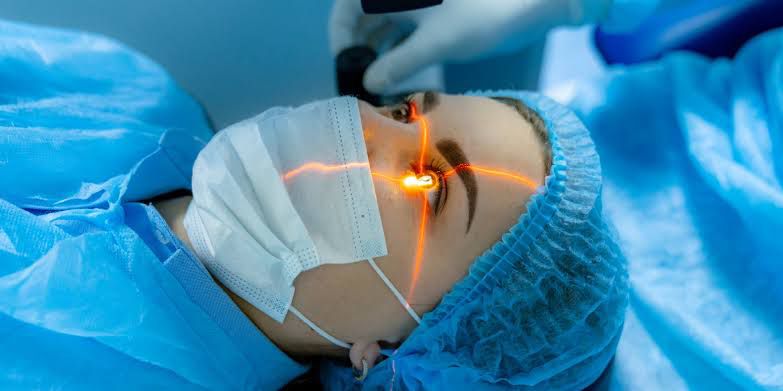 Armenta anuncia 600 cirugías de cataratas y nuevo centro de rehabilitación