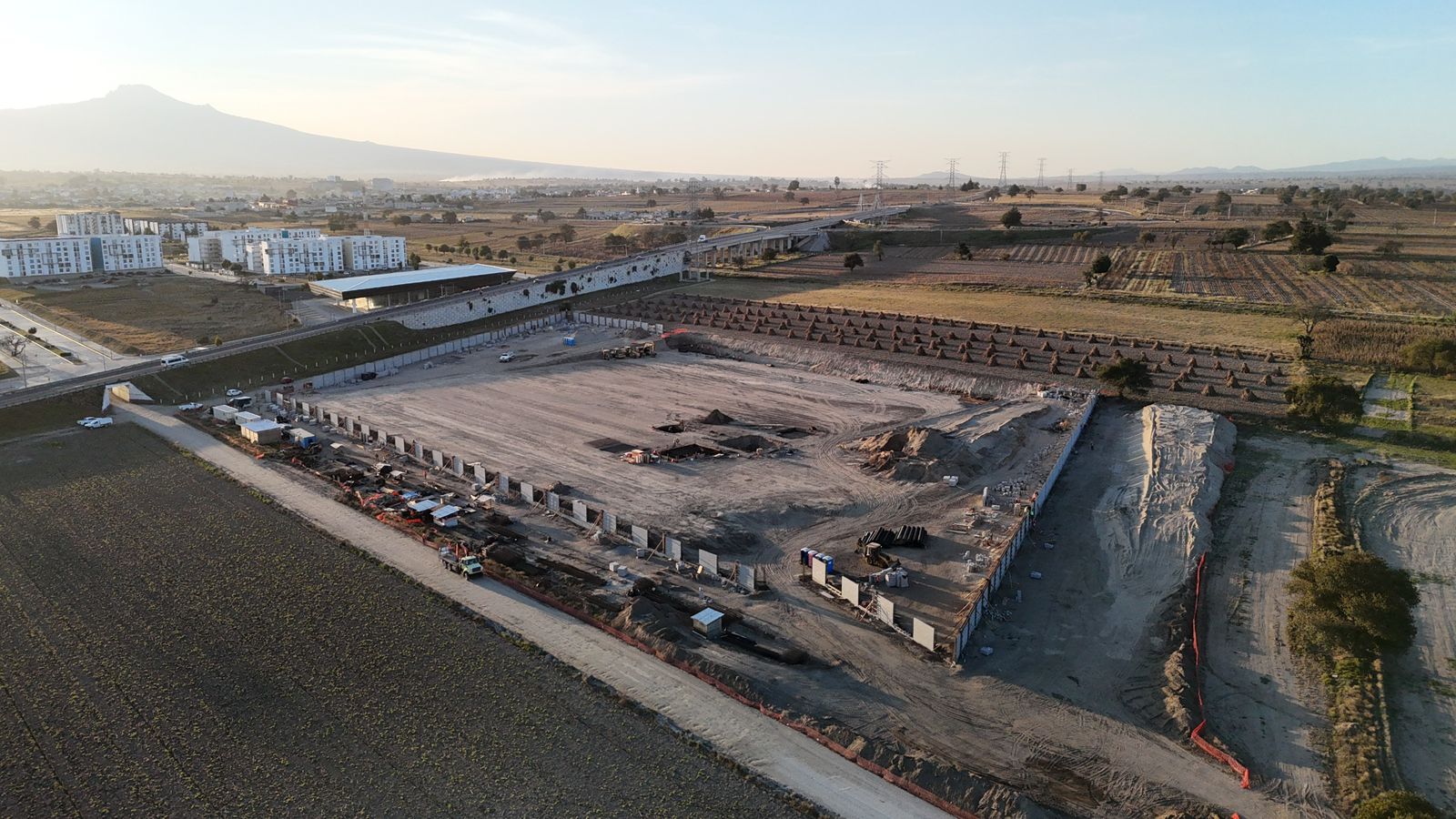 Gobierno de Puebla construye subestación eléctrica y garantiza suministro por 30 años terreno