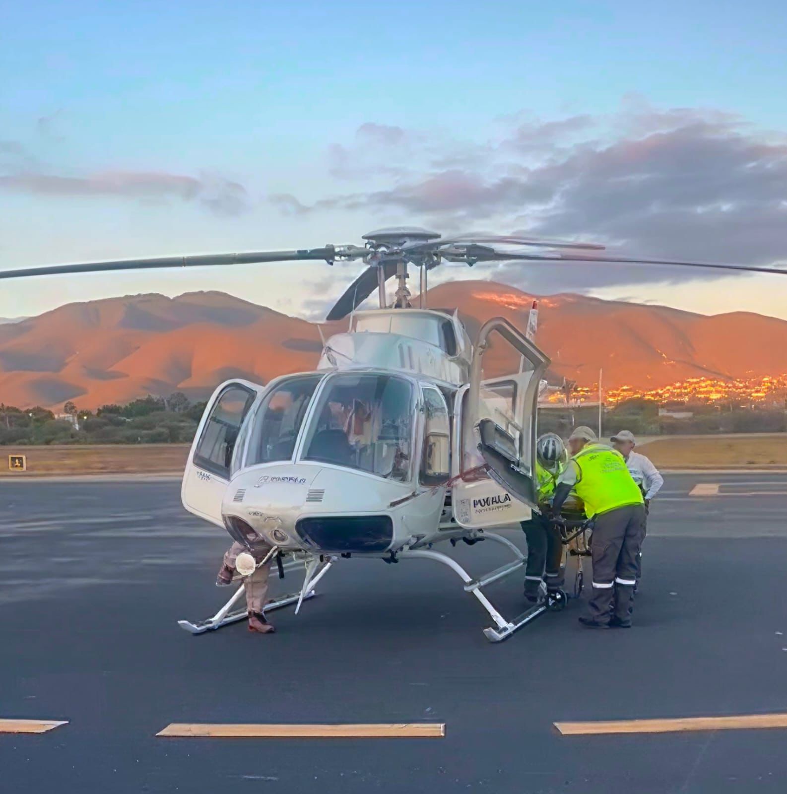 Gobierno de Puebla garantiza atención médica con traslado aéreo a Tehuacán