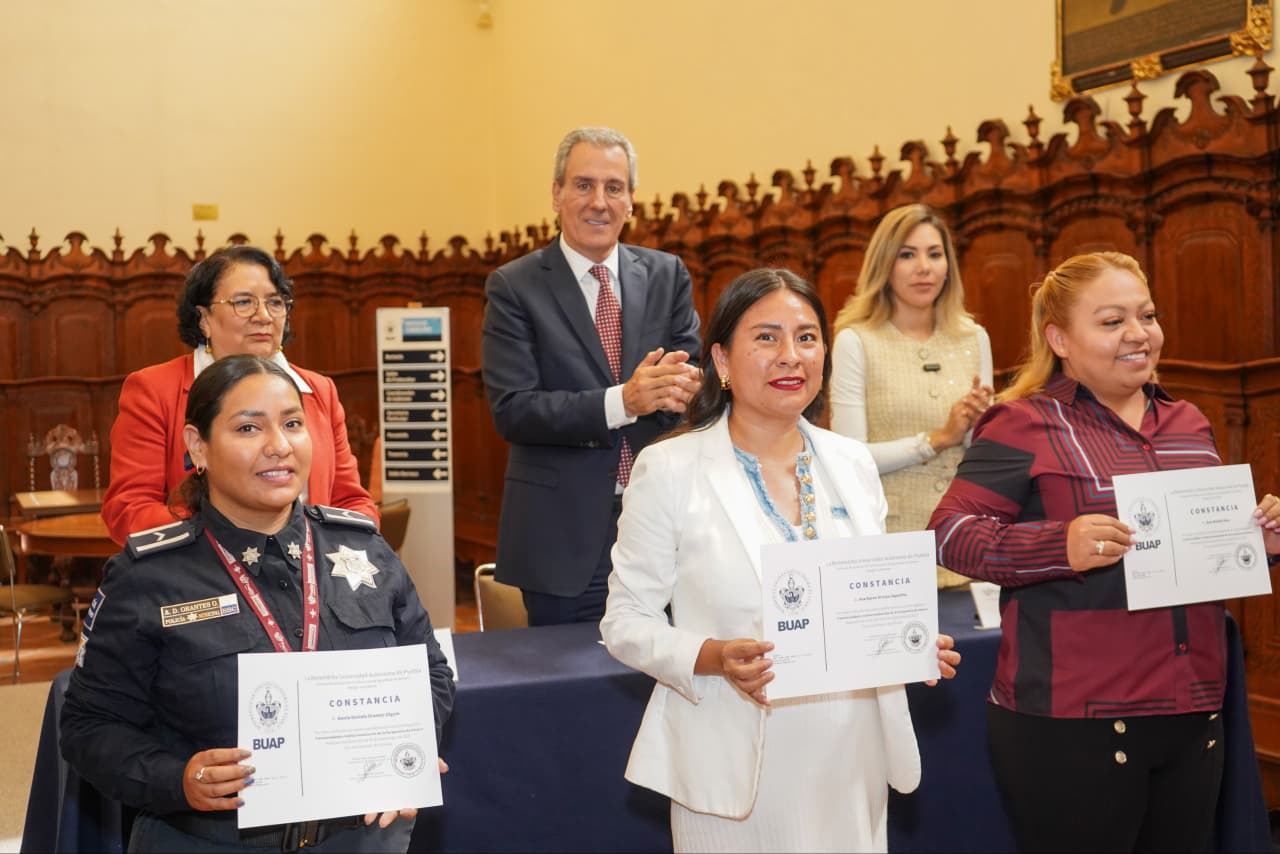 Pepe Chedraui entregó a más de 1,800 servidoras públicas capacitados en perspectiva de género