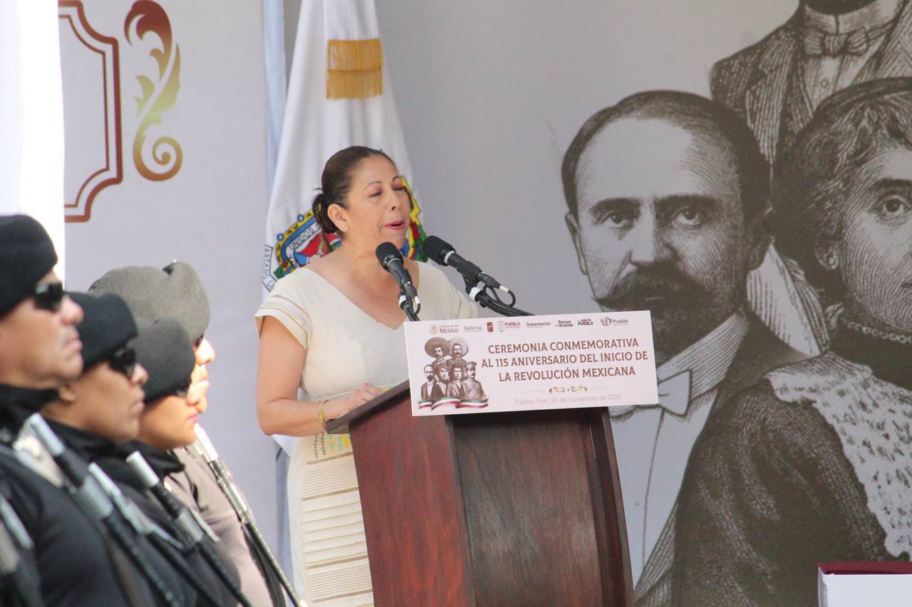 Puebla celebra desfile por el 115 aniversario revolucionario