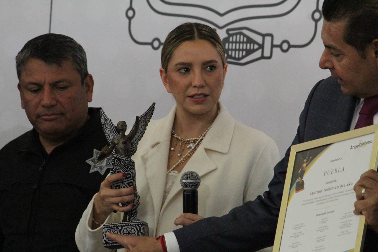 Puebla recibe Premio Ángel al Mejor Destino Turístico
