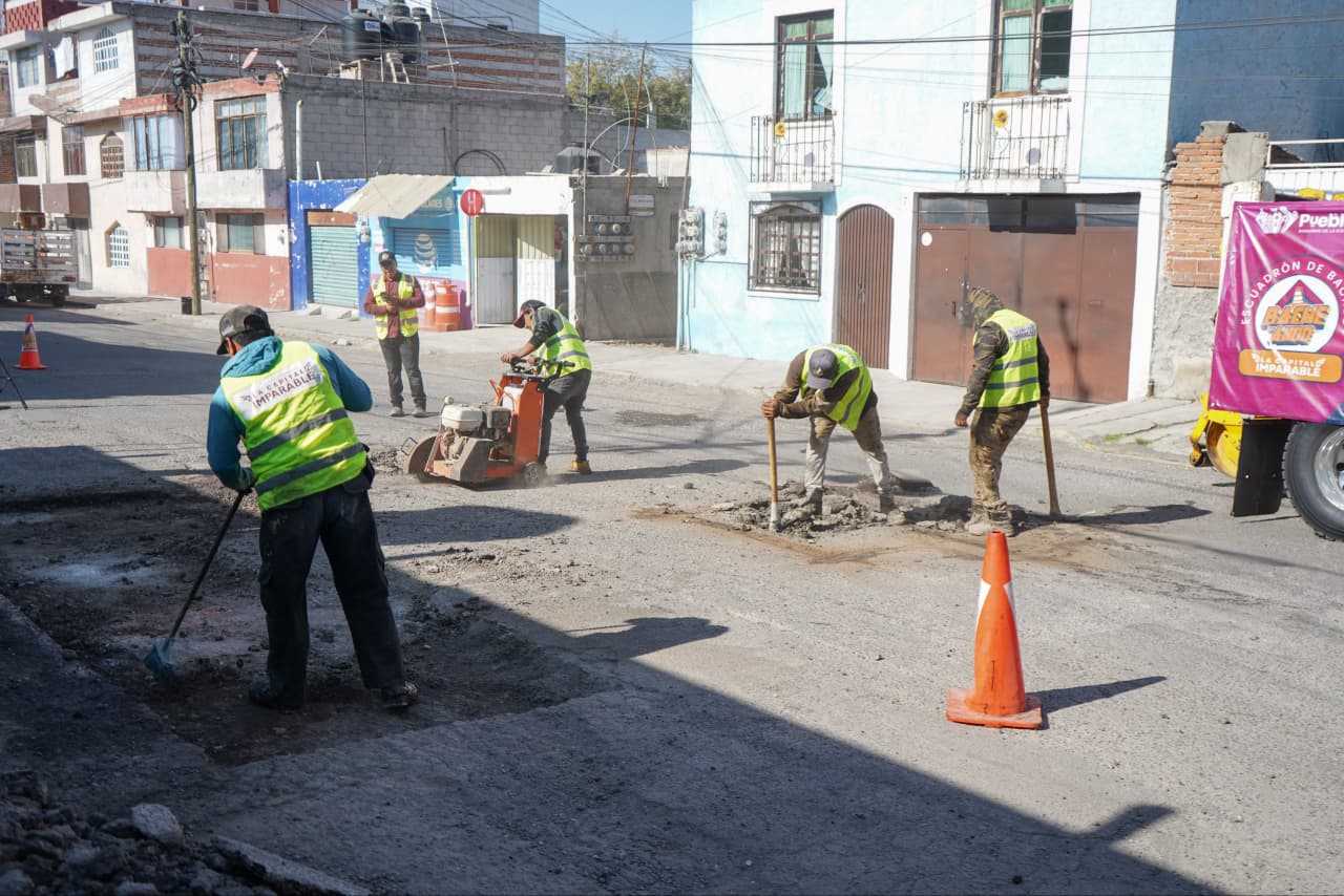 Gobierno de la Ciudad supera meta anual de bacheo con más de 226 mil acciones
