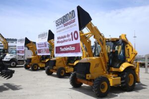 El Gobierno del Estado impulsa obra pública en los 217 municipios maquinas