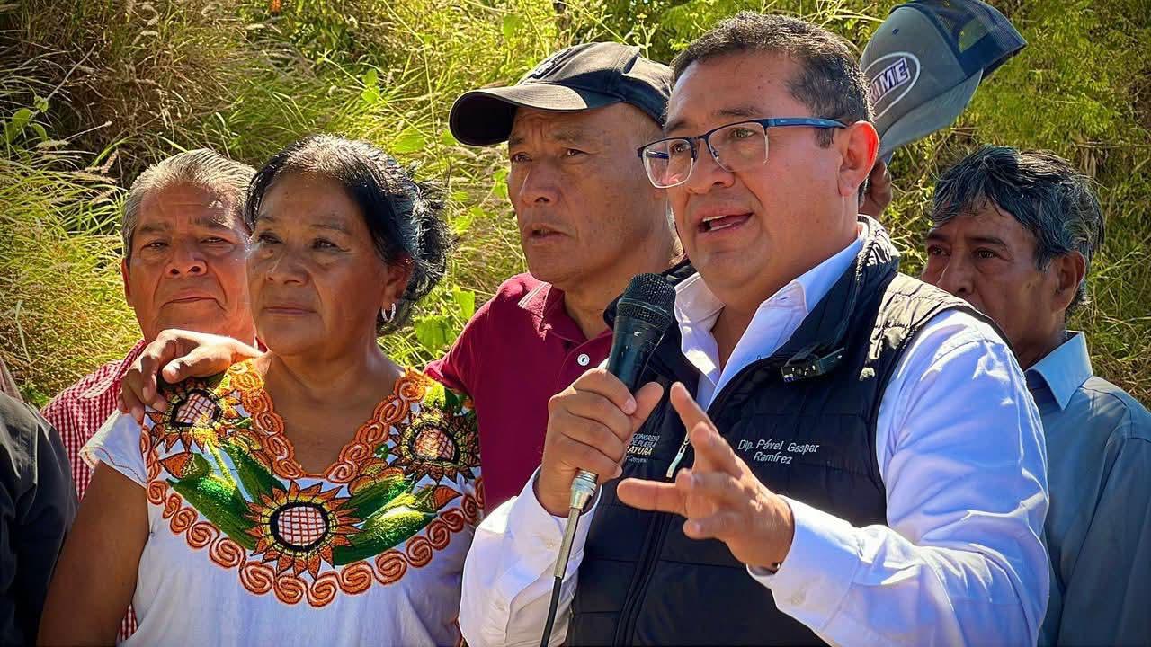 Trabajo en equipo mejora la vida de las comunidades Pavel Gaspar reunión