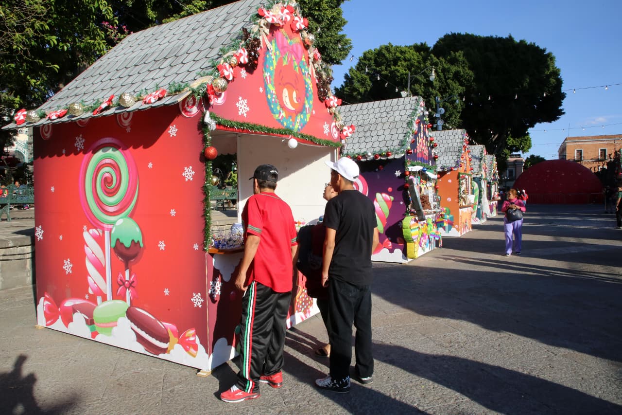 Villa Artesanal Navideña impulsa la economía local de Puebla