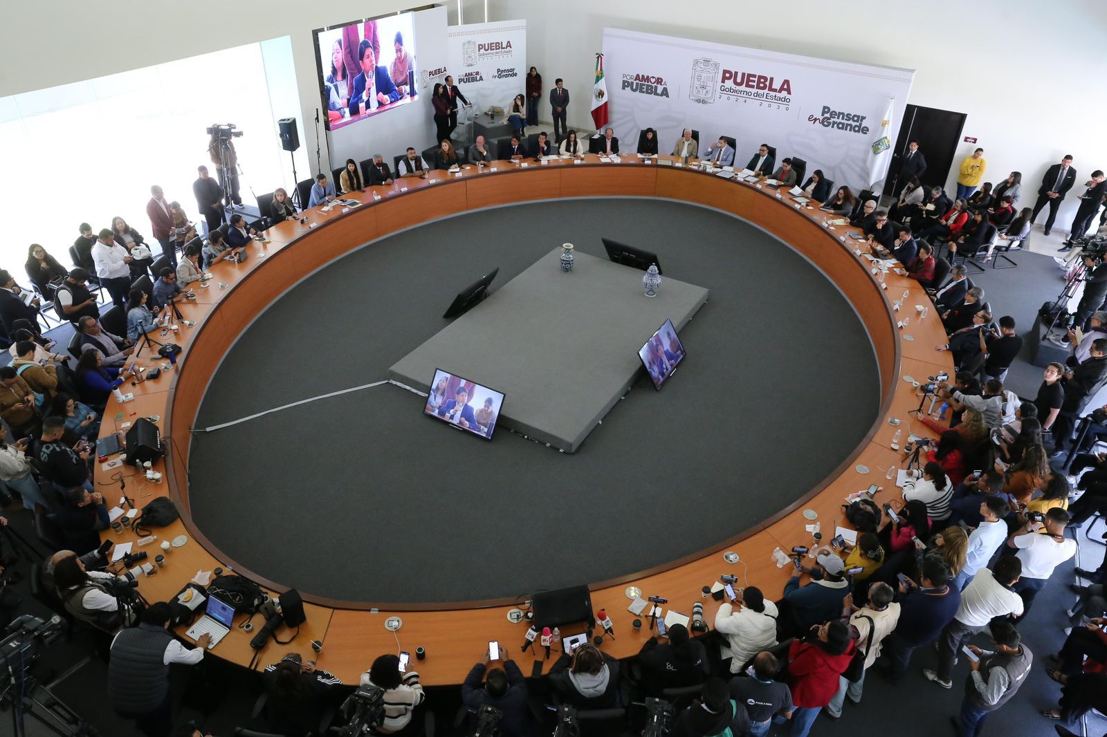 Puebla supera los 100 mil servicios de salud