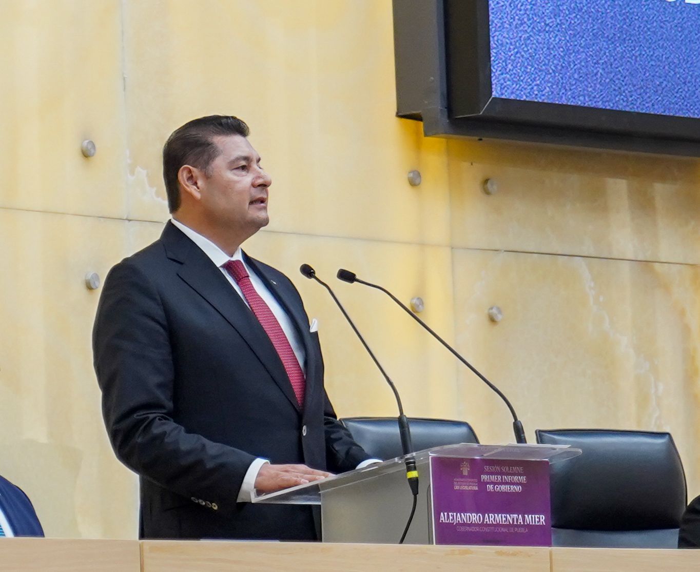 Armenta rinde Primer Informe con énfasis en seguridad y obra