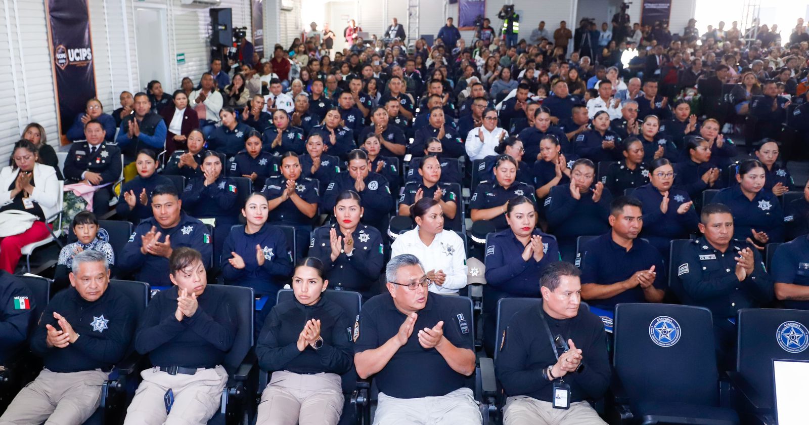 Puebla gradúa a 303 policías con enfoque humanista