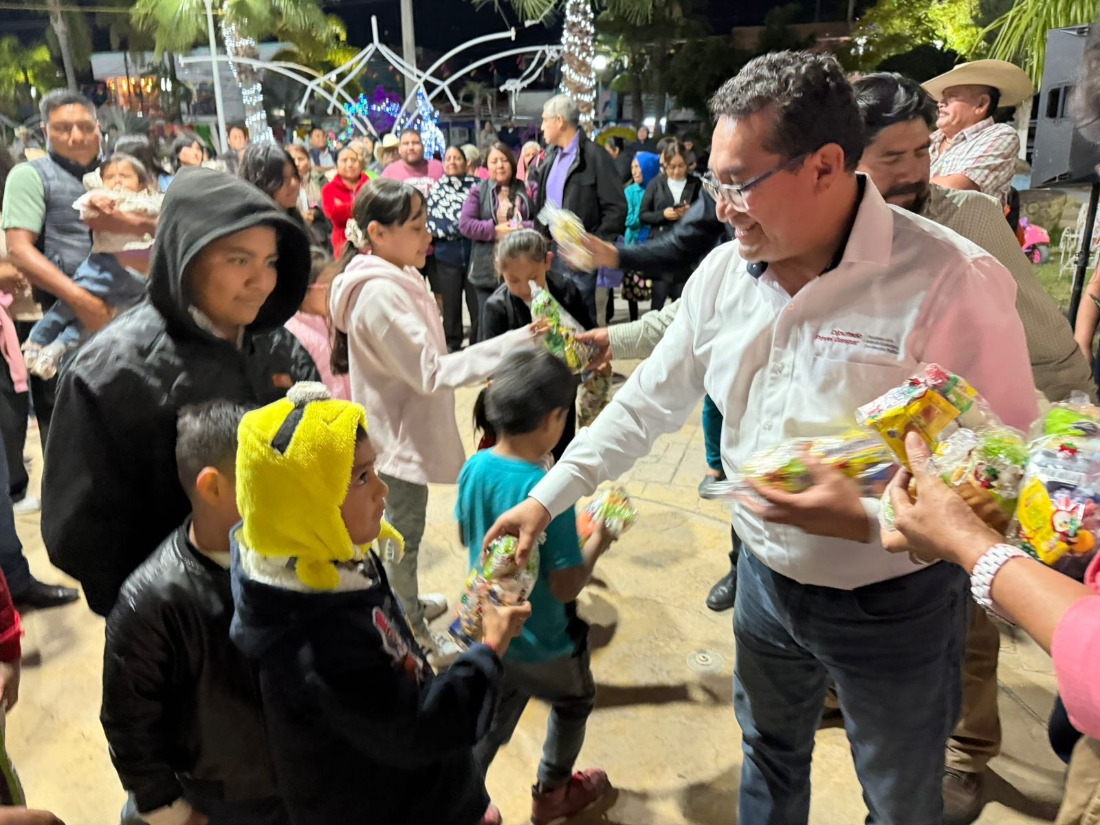 Pavel Gaspar refuerza vínculo con la ciudadanía de la Mixteca poblana