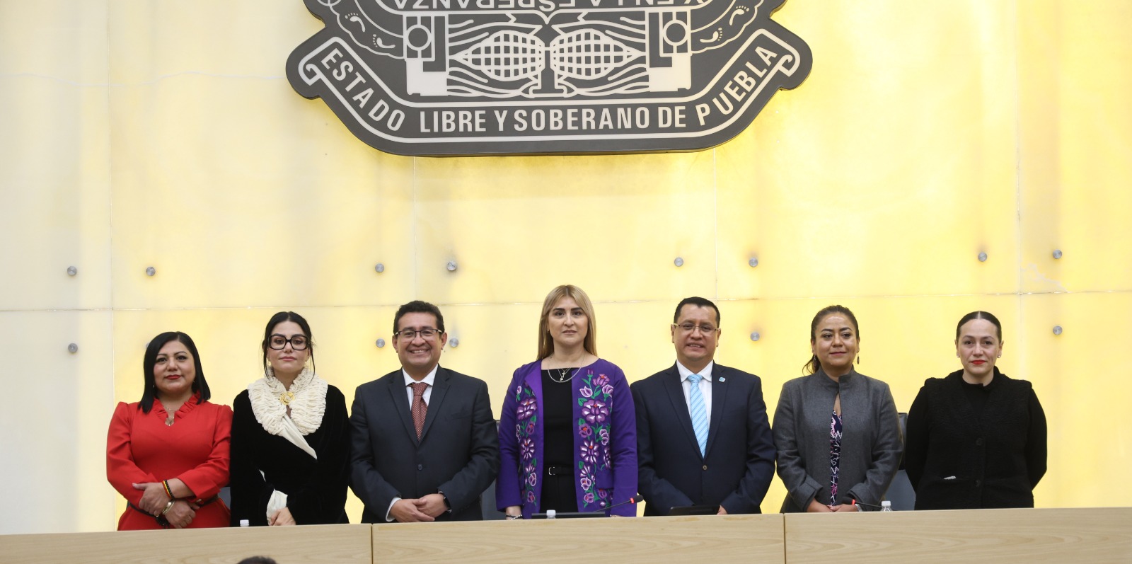 Idamis Pastor comparece ante el Congreso del Estado