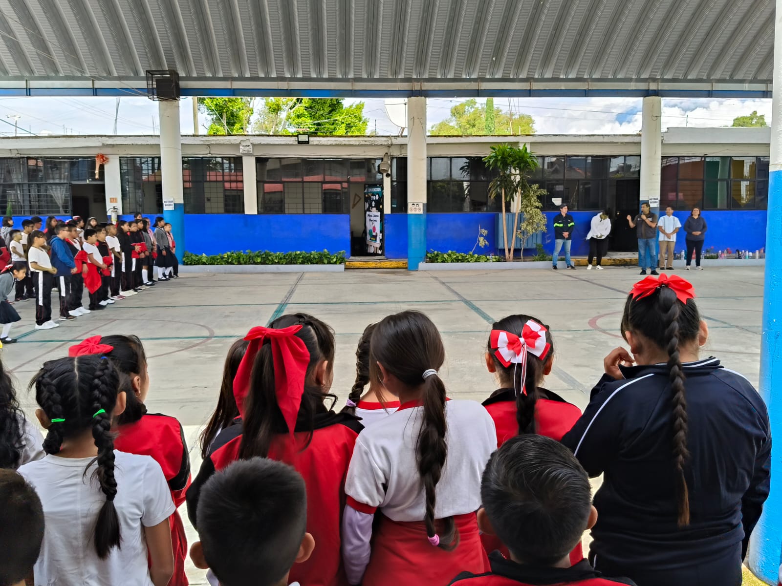 Obra Comunitaria fortalece bienestar y justicia social