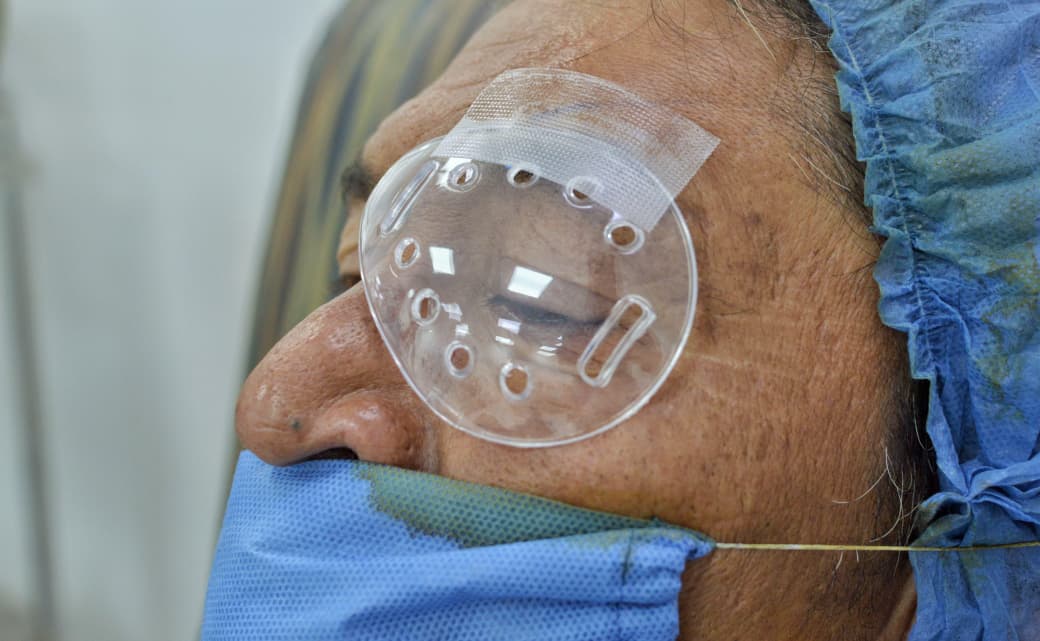 Programa “Iluminando Miradas” devuelve la vista a personas mayores