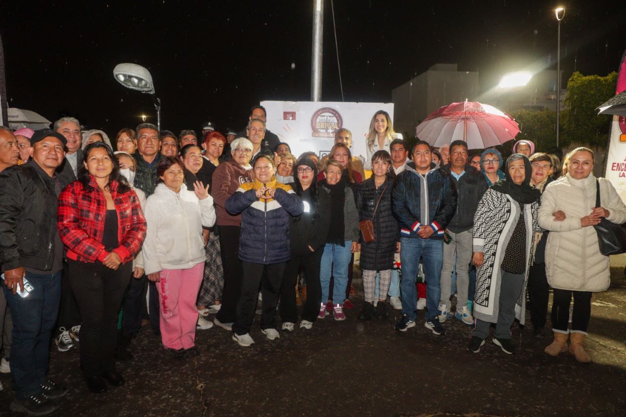Puebla Brilla llegó a Jardines de Santa Rosa con 201 LED