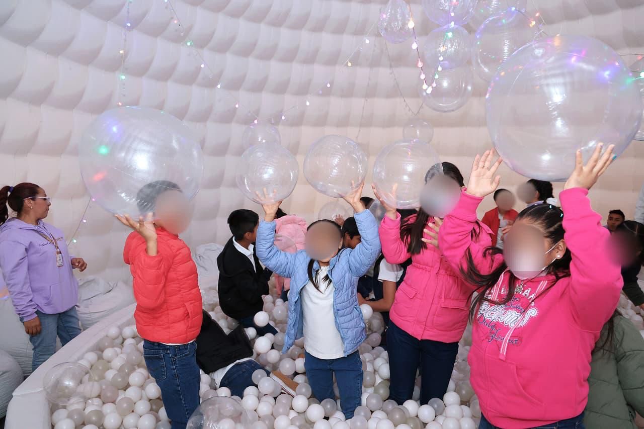 Niñas y niños de Casas de Asistencia disfrutan del Festival Navideño “Por Amor a Puebla”