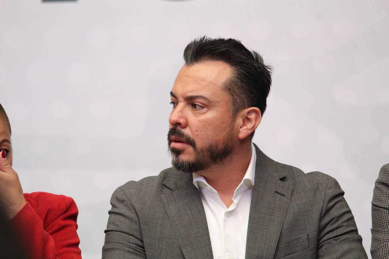 Puebla alista más de 100 denuncias por contratos irregulares