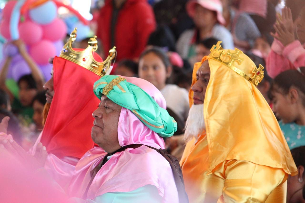 Gobierno de Puebla entrega juguetes por Día de Reyes