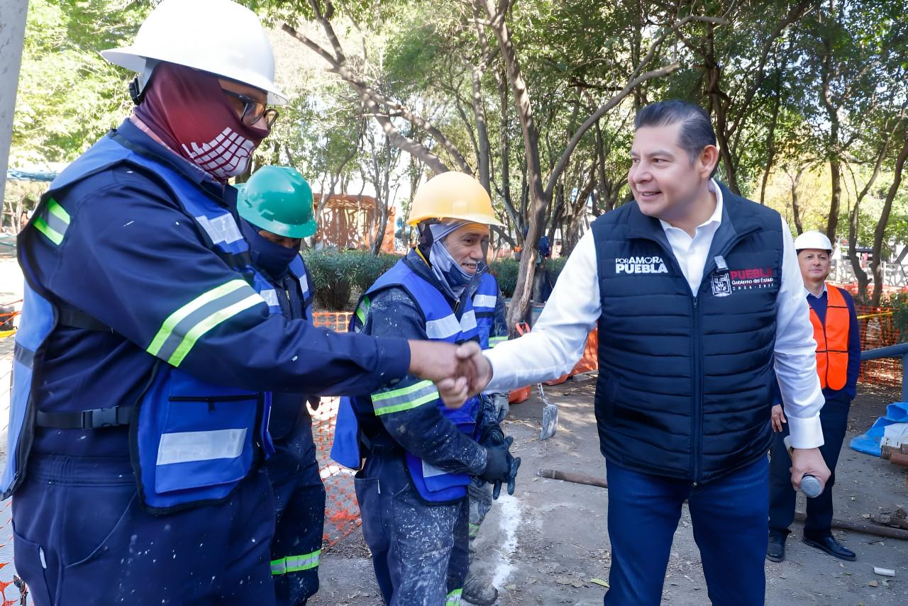 Avanza construcción del Cablebús en Puebla