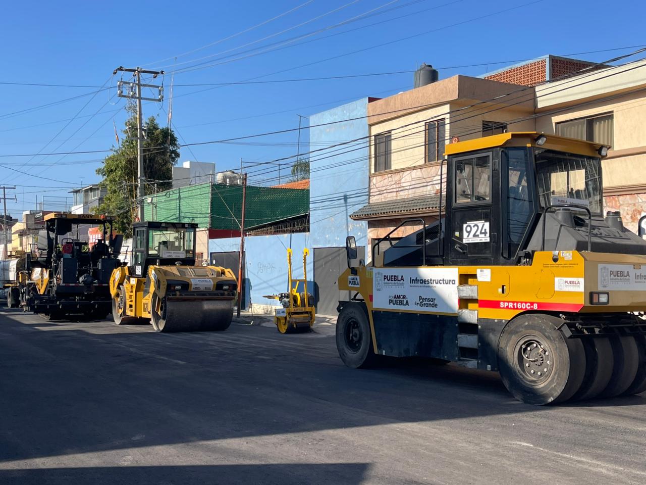 Armenta impulsa pavimentación en el norte de Puebla