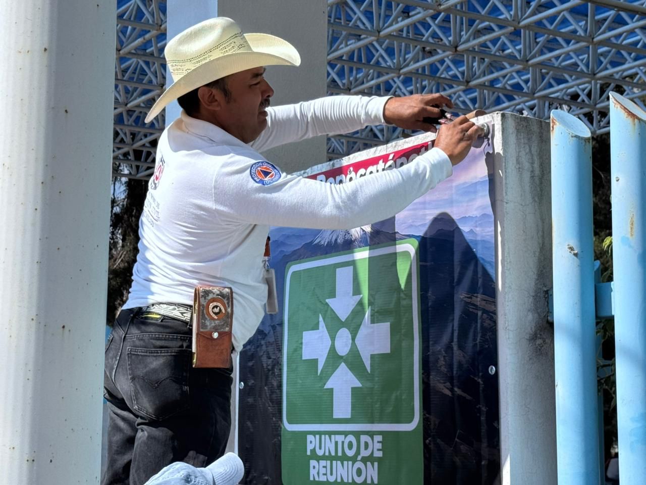 Gobierno de Puebla activa acciones preventivas por actividad volcánica