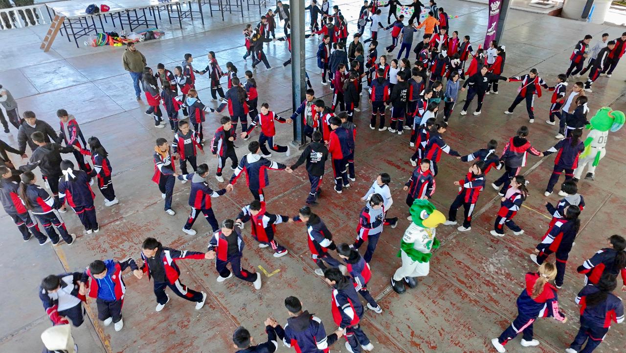 Circuito Deportivo Itinerante llega a la Secundaria Técnica 52