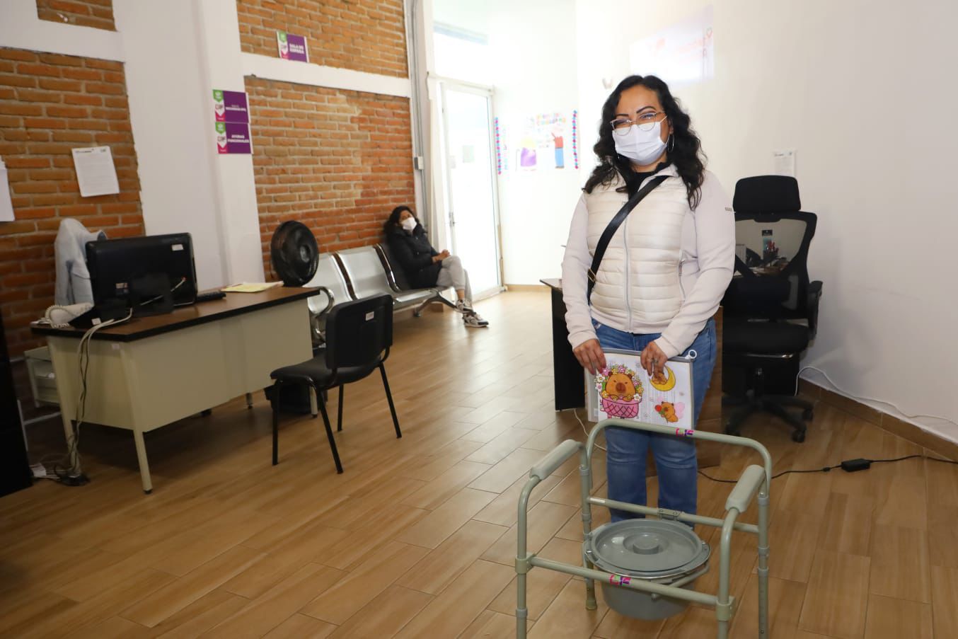 DIF Puebla Capital entrega aparatos funcionales solicitados