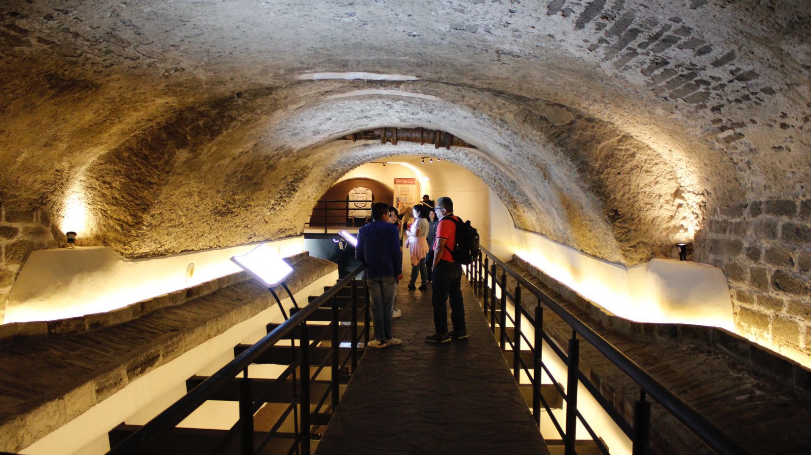 Ayuntamiento refuerza la conservación del Puente de Bubas y el Pasaje 5 de Mayo