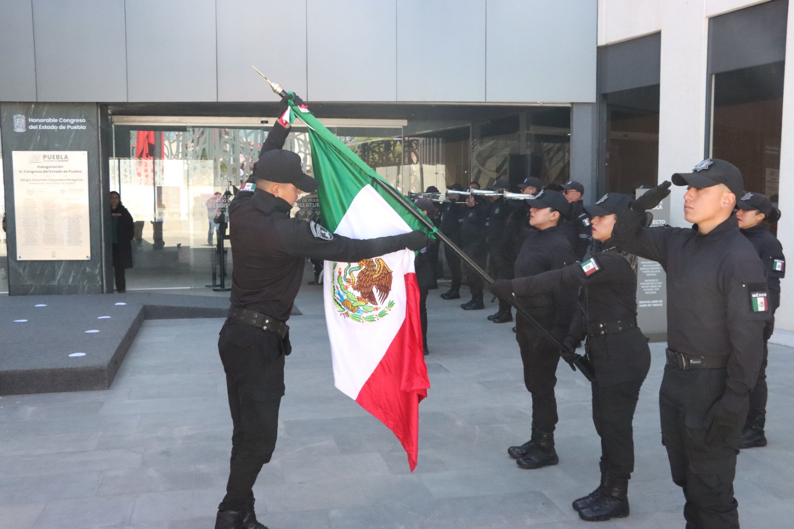 Congreso de Puebla conmemora el Día de la Bandera_foto2