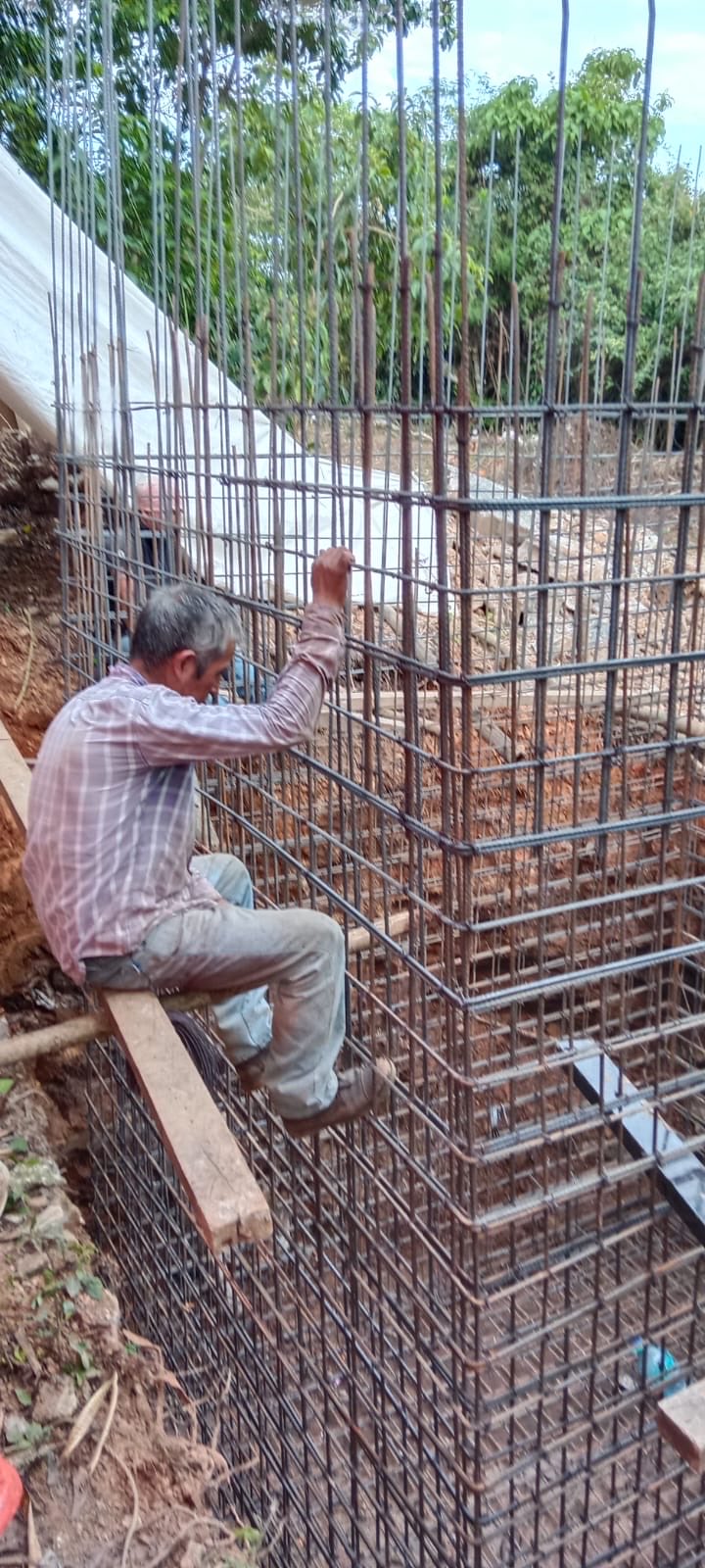 Laura Artemisa impulsa Obra Comunitaria en Puebla construcción