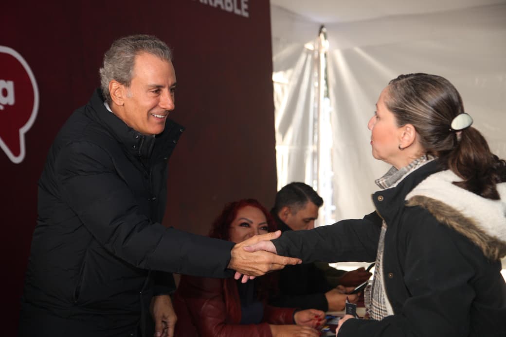 Pepe Chedraui atiende peticiones ciudadanas por el “Día del Pueblo” Saludo