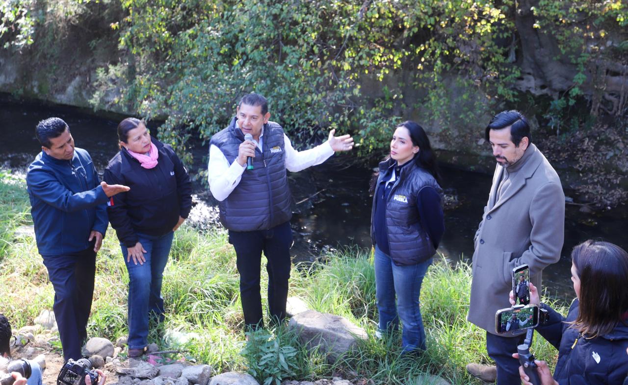 Avanza saneamiento del Río Atoyac