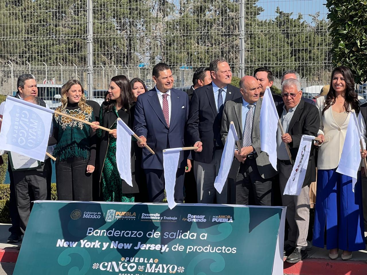 Nuevas rutas impulsan pasajeros y exportaciones