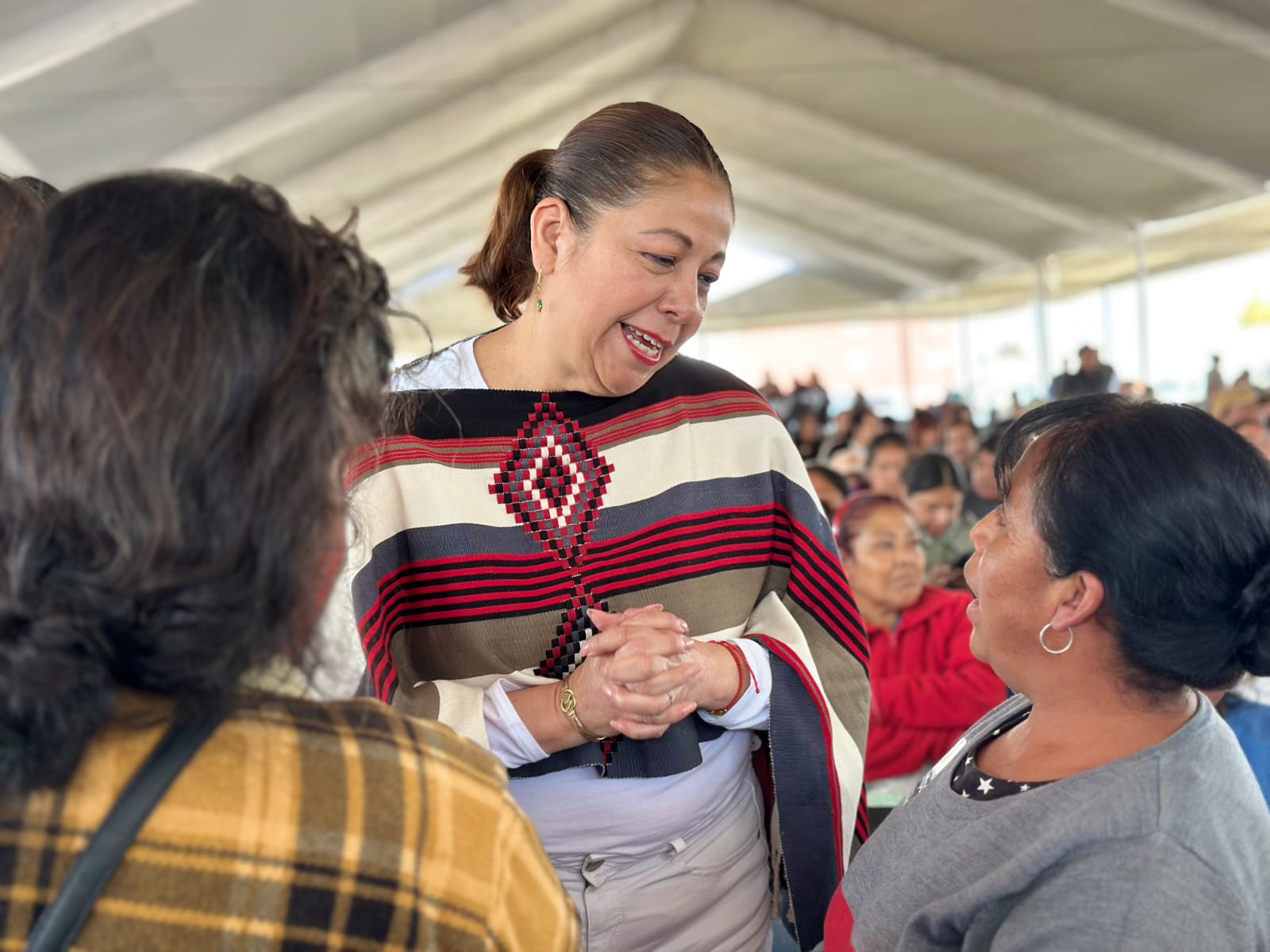 Protegen a familias de Zoyatitla con obra comunitaria que previene deslaves