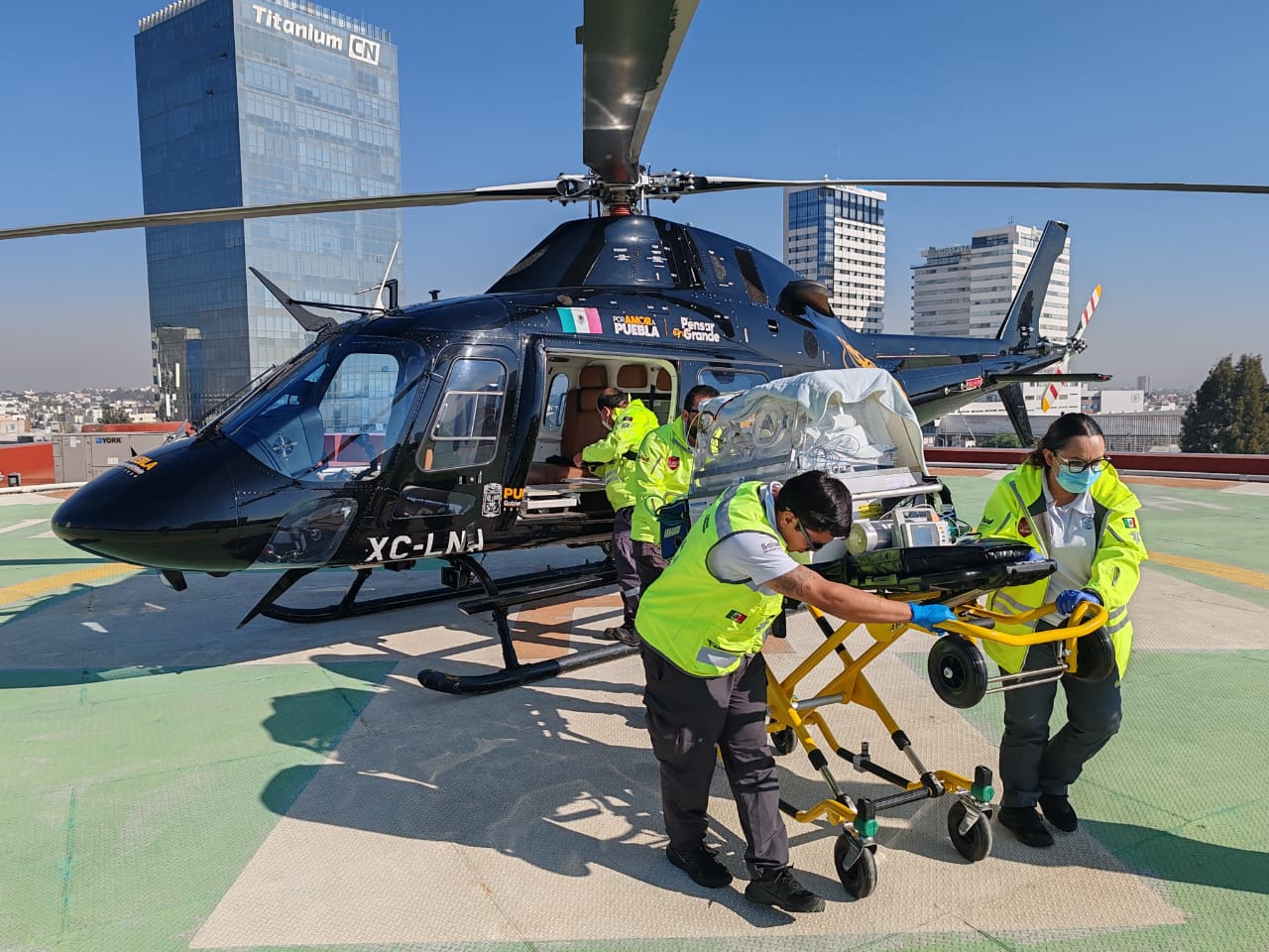 Ambulancia aérea salva a recién nacido tras emergencia médica